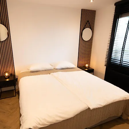Hébergement de vacances Deluxe Canal-side Zevenhuizen (Zuidplas)