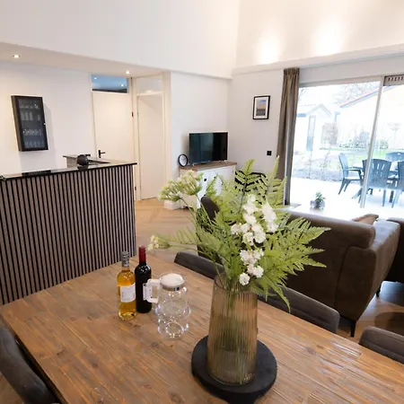 Hébergement de vacances Deluxe Canal-side Zevenhuizen (Zuidplas)