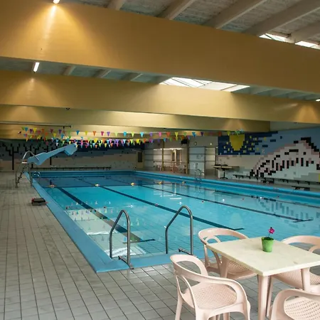 Wellness With Whirlpool And Sauna Holiday home Zevenhuizen (Zuidplas)
