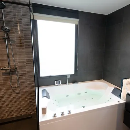 Holiday home Wellness With Whirlpool And Sauna *